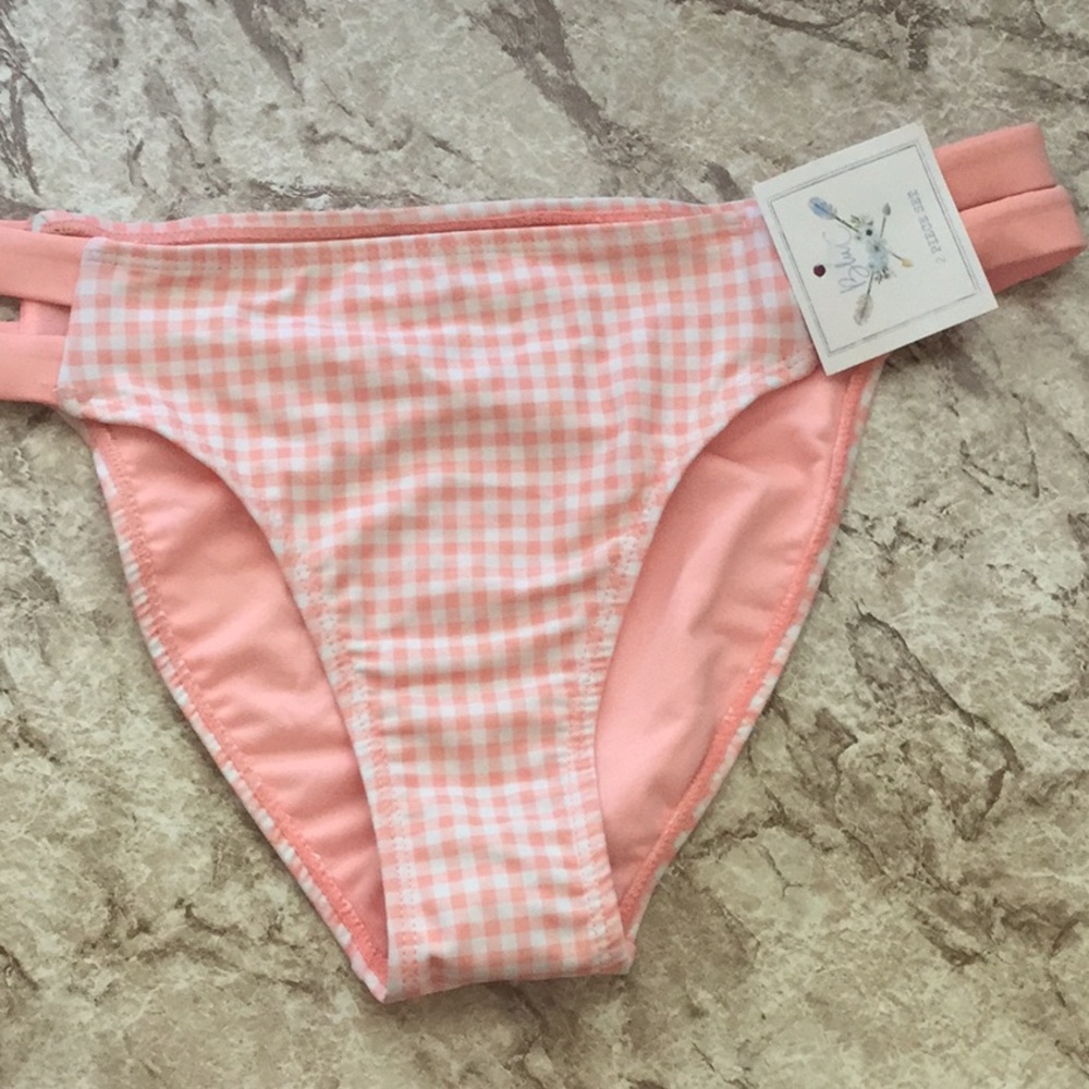 NEW |  Peachy Bikini Bottoms w/ cut out sides
